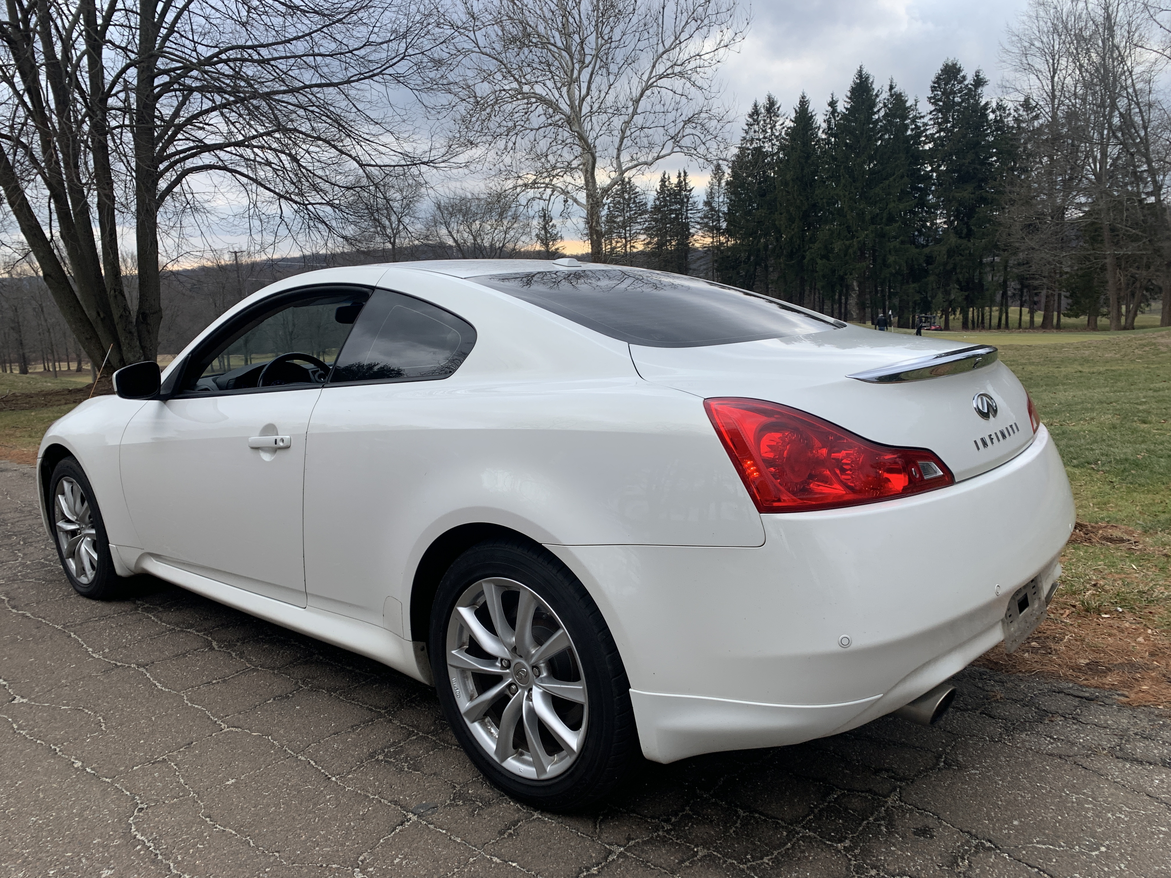 2014 Infiniti Coupe Q60 3.7 AWD 133K 330HP LOADED Excellent Condition SPORT TRIM -  Modern Tech - Serious VQ Power — photo 37